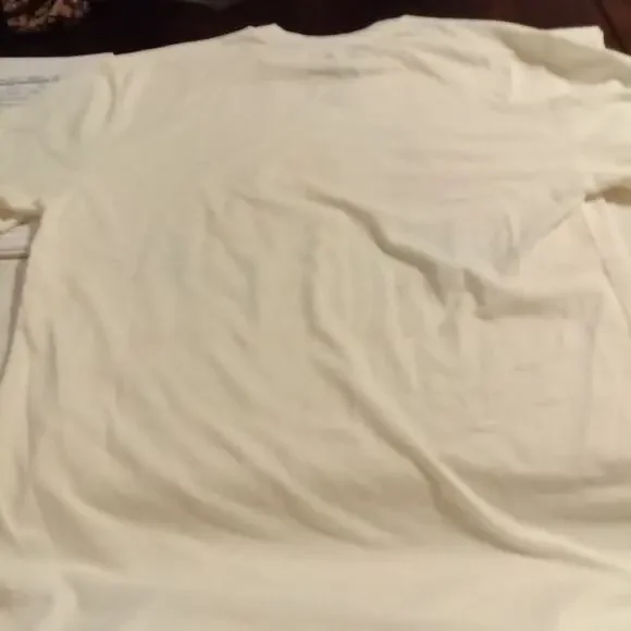 Strawberry Shortcake T Shirt LG. Honey Pie Short Sleeve Ivory Graphic Tee Women - Picture 4 of 4